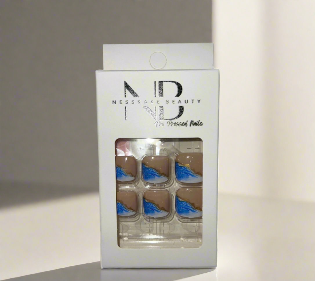 UÑAS DE LOS PIES DE MÁRMOL AZUL