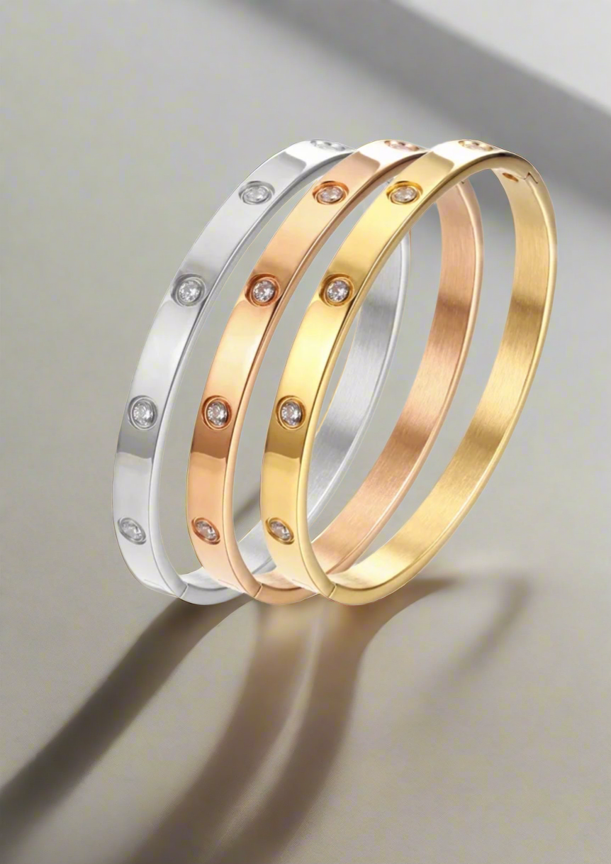 18k GOLD PLATED BANGLE