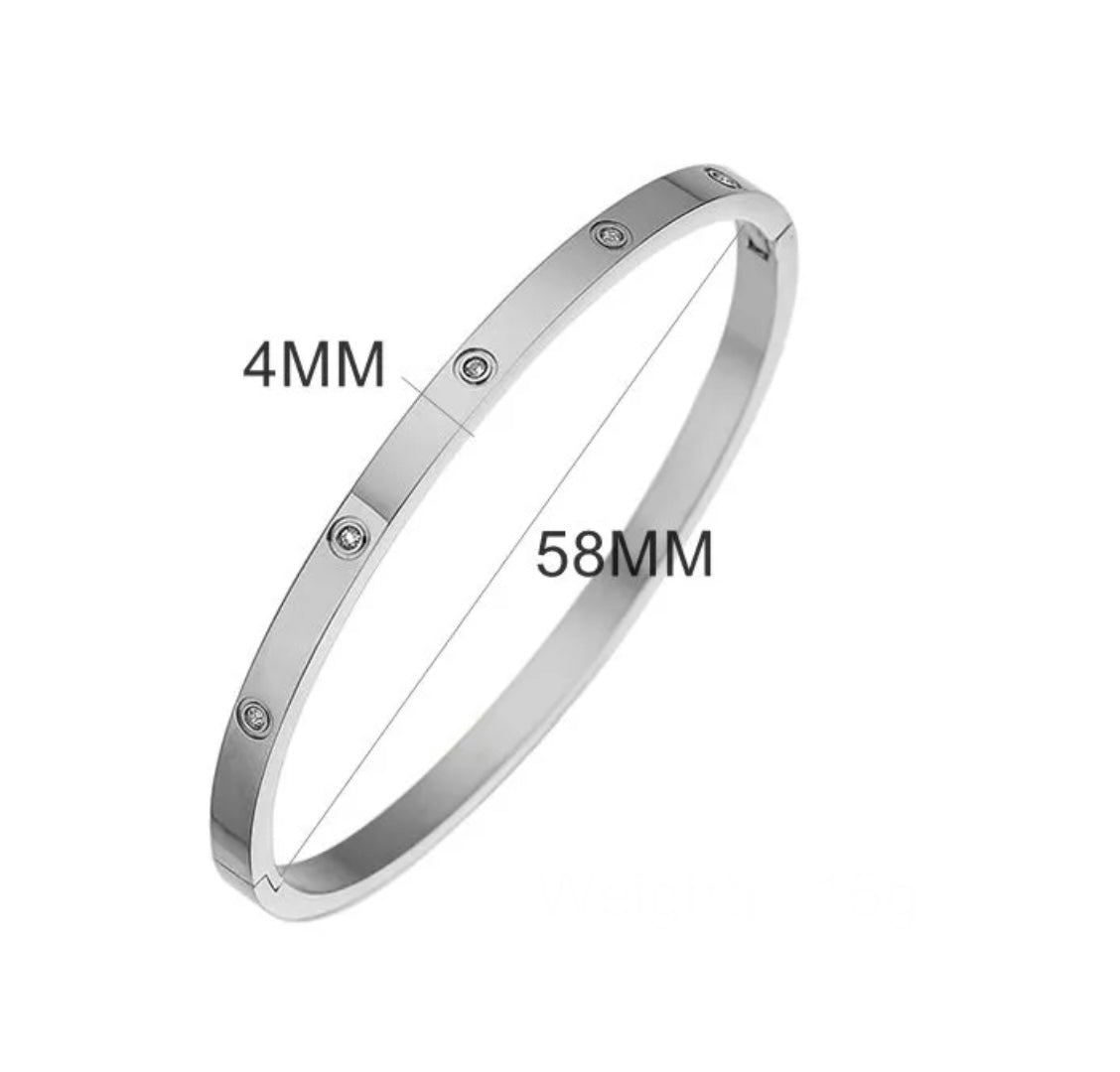 18k GOLD PLATED BANGLE