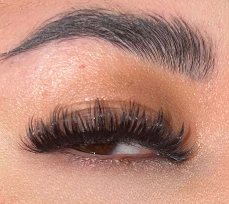 THE ULTIMATE LASH BUNDLE